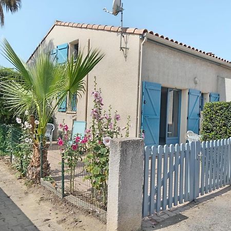 Maison Avec Terrasse Et Piscine Dans Residence A 6Min De La Plage Сент-Марі-ла-Мер Екстер'єр фото