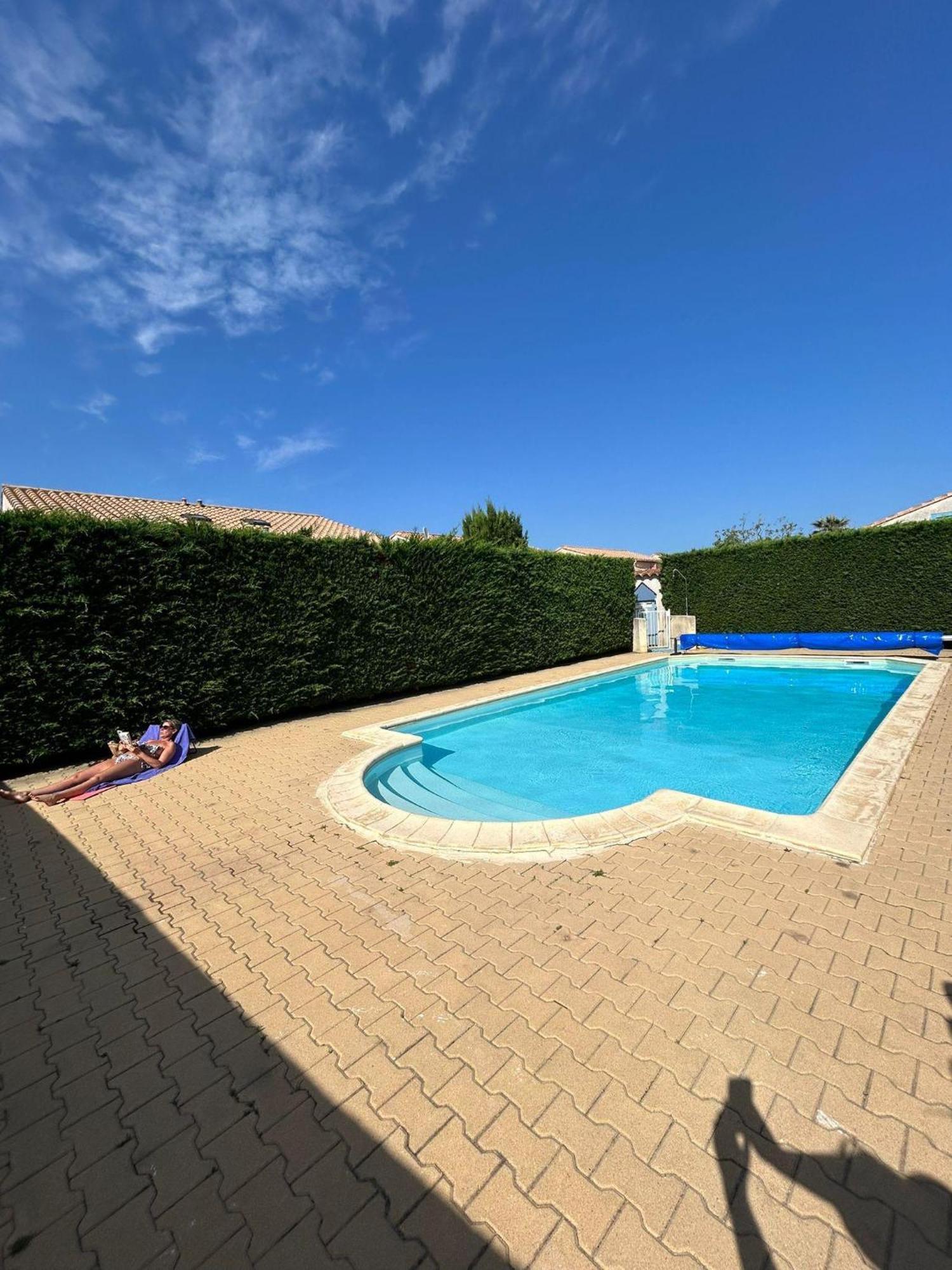 Maison Avec Terrasse Et Piscine Dans Residence A 6Min De La Plage Сент-Марі-ла-Мер Екстер'єр фото